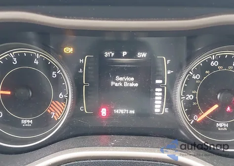 2015 Jeep Cherokee Latitude z USA, uszkodzony, nr VIN 1C4PJMCB5FW636063